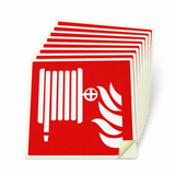 Brandschutzschild Löschschlauch – ISO 7010 – Selbstklebender Kunststoff langnachleuchtend (Set)
