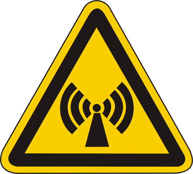 Warnschild Warnung vor nicht ioisierender elektromagnetischer Strahlung
